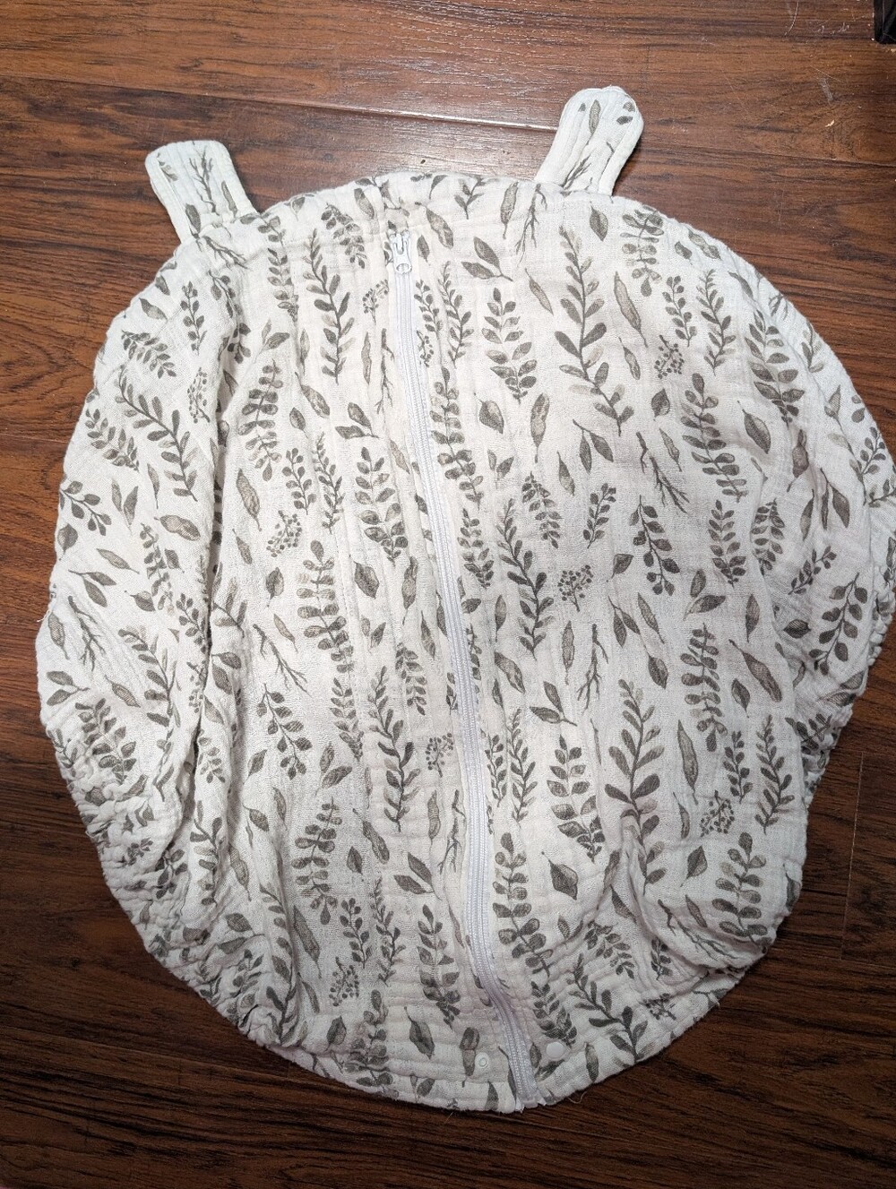 Bebe Au Lait Muslin Car Seat Cover in "Leaves"